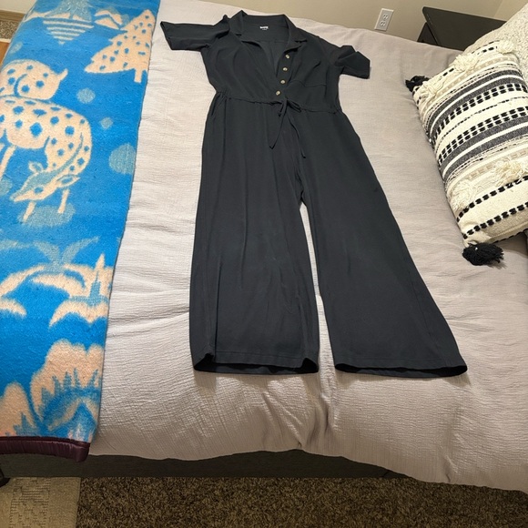 Duluth trading co. Black Short-Sleeve Button Front Jumpsuit - Picture 2 of 4